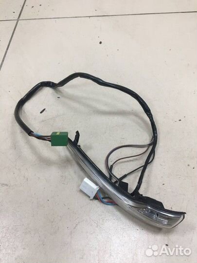 Повторитель в зеркало левый LADA Granta