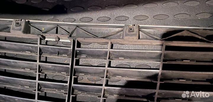 Решетка радиатора w211
