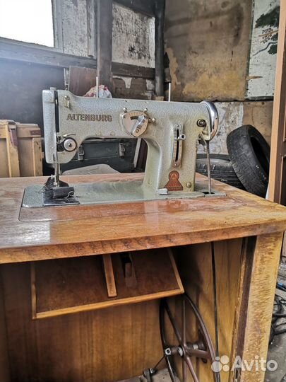Швейная машинка altenburg германия