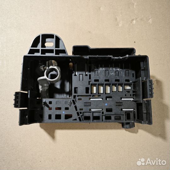 Блок предохранителей /Клемма плюсовая Chevrolet Cr