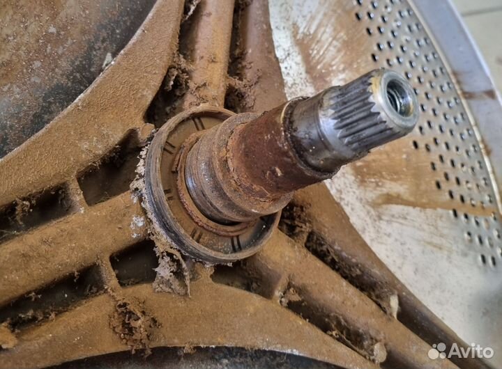 Замена подшипников в баках