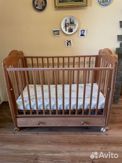 Детская кроватка Гандылян 