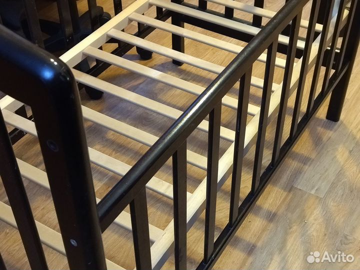 Кроватка детская