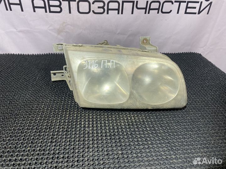 Фара правая Hyundai Trajet