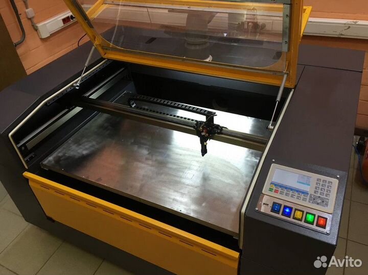 Станок лазерной резки TauLaser поле 1000х700 мм