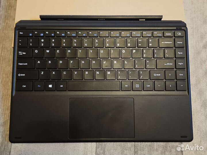 Chuwi UBook XPro чехол-клавиатура