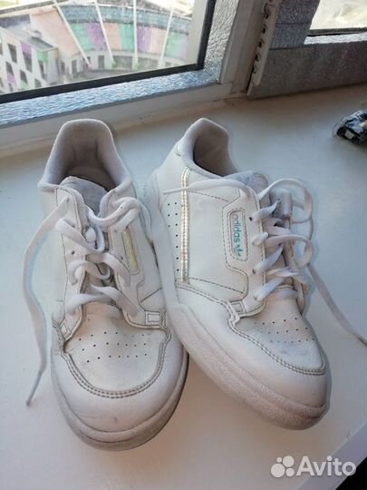 Кроссовки детские, кожаные