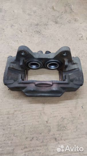 Суппорт передний Тойота Ленд Крузер Прадо 120/150