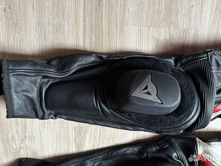 Мотокомбинезон женский dainese 46 размер