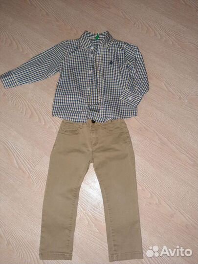 Рубашка и джинсы