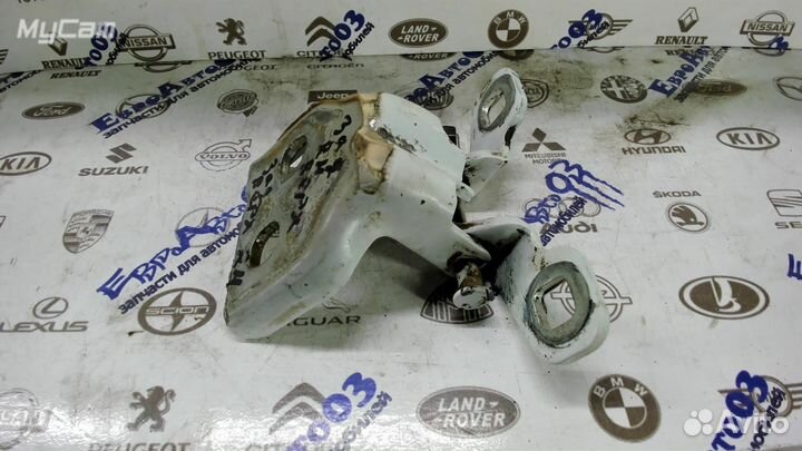 Петля двери (LR) Renault Sandero 2009-2014