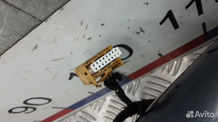 Зеркало наружное левое audi A8 D3 3-9 дней