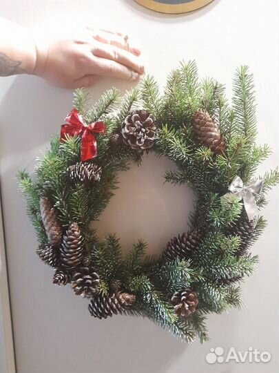 Новогодние украшения венок