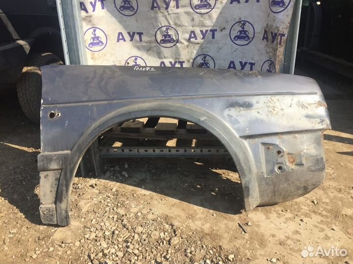 Крыло переднее правое Volkswagen Golf 2