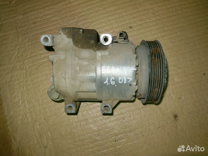 Компрессор кондиционира Hyundai Elantra 06-11г