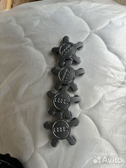 Колпаки на болты Audi