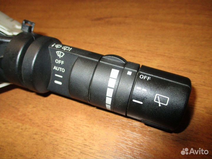 Переключатель стеклоочистителей Nissan Qashqai