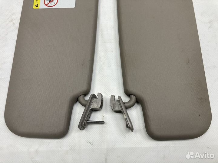 Козырек солнцезащитный L/R Volkswagen Passat B6