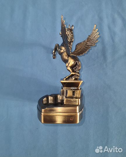 Пепельница зажигалка Пегас