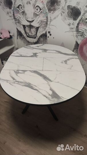 Продам стол