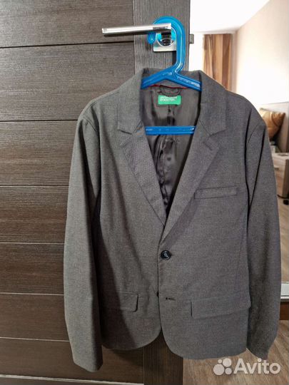Пиджак на мальчика 152