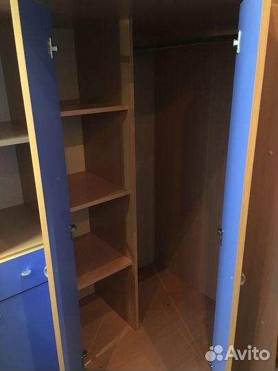 Кровать -чердак, детская стенка