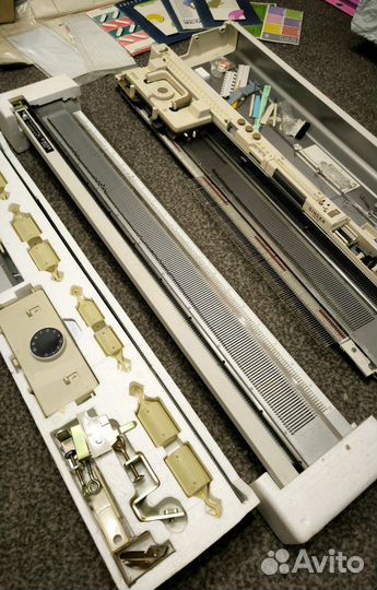 Вязальная машина Zinger 700