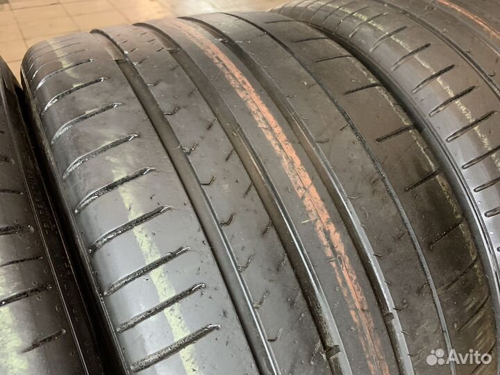 Pirelli P Zero PZ4 255/35 R21 и 285/30 R21