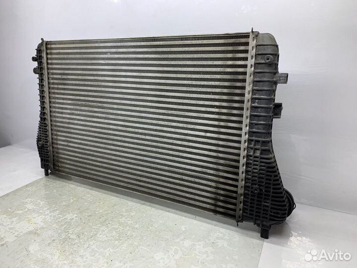 Интеркулер Volkswagen Tiguan 2.0 2008