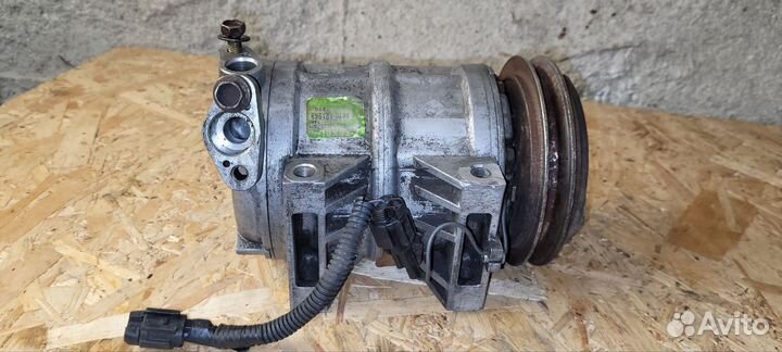 Компрессор кондиционера Nissan Serena C24