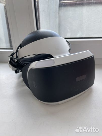 Sony playstation 4 1tb + два геймпада и шлем VR