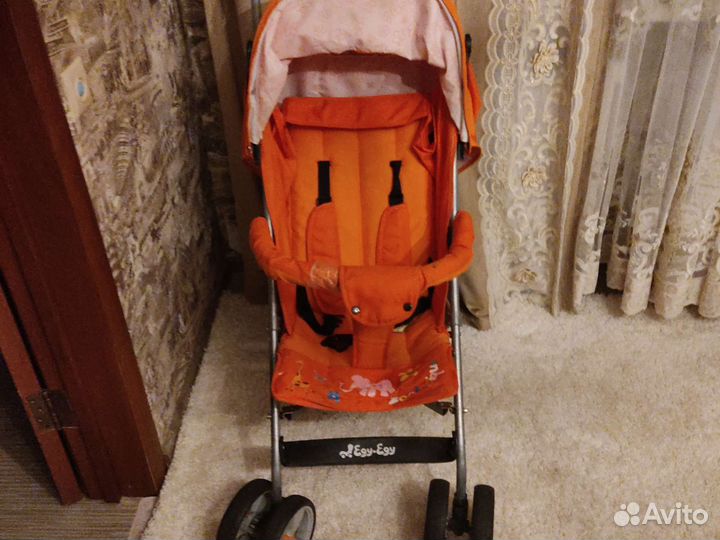 Прогулочная коляска