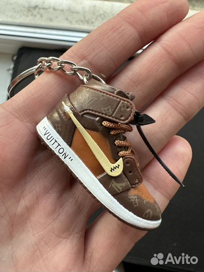 Брелок на сумку/ключи кроссовок, 1шт