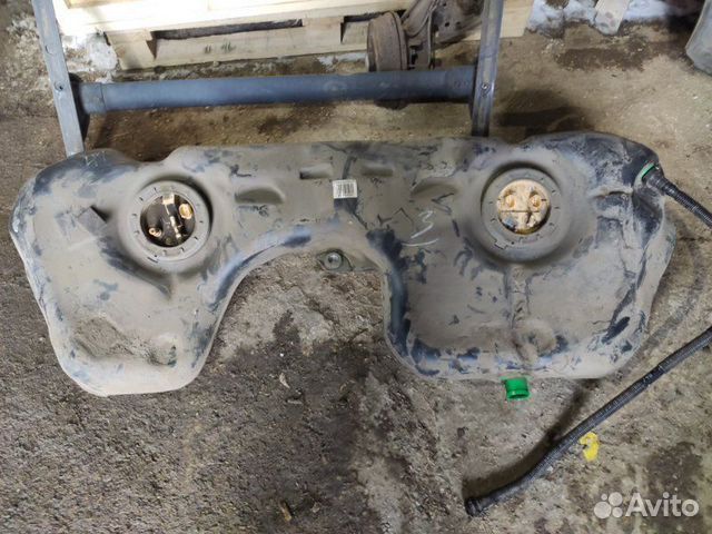 Бензобак Bmw E90 седан 2.0 N47 дизель 2008