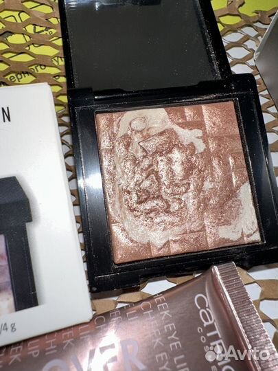 Хайлайтер Bobbi Brown bPerfect