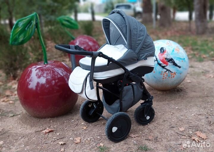 Коляска tuttis zippy 3 в 1