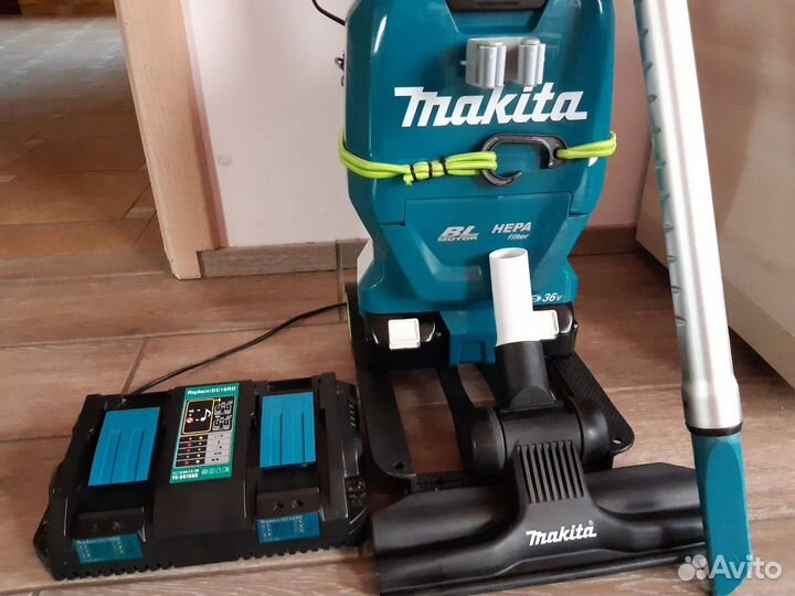 Аккумуляторный пылесос Makita DVC261ZX11 LXT