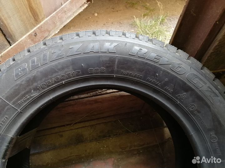 Bridgestone Blizzak Revo GZ 195/60 R15 88S