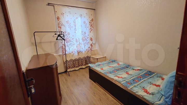 Комната 11 м² в 3-к., 1/2 эт.