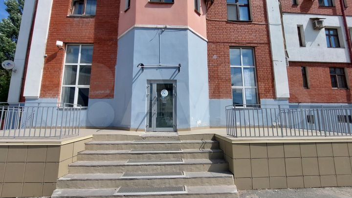 Продаю помещение с арендатором 158 м²