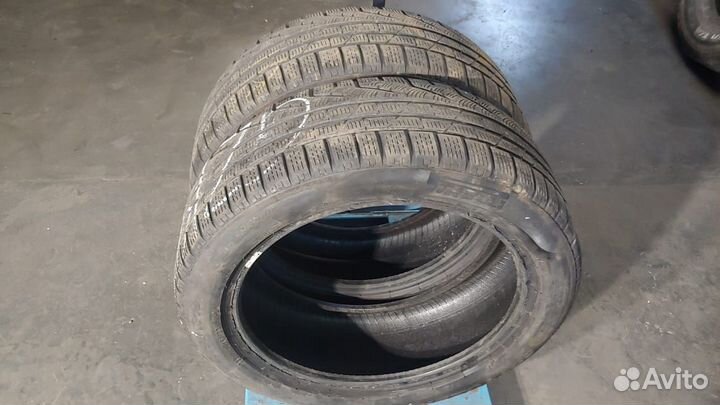 Pirelli Winter Sottozero Serie II 235/50 R19 103H