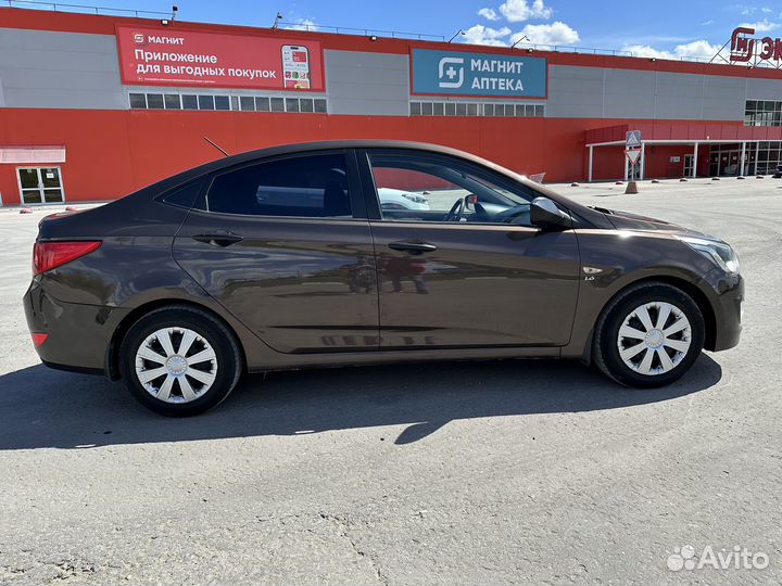 Hyundai Solaris 1.6 AT, 2015, 131 650 км