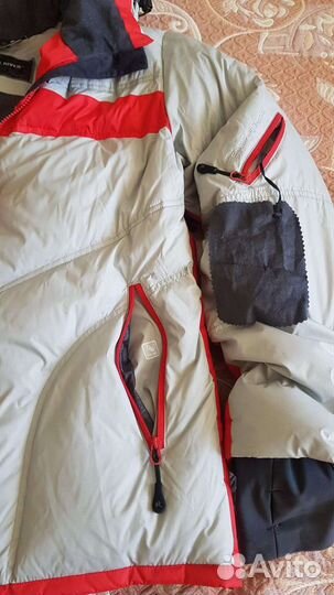 Горнолыжная куртка женская