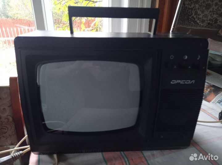 Телевизор