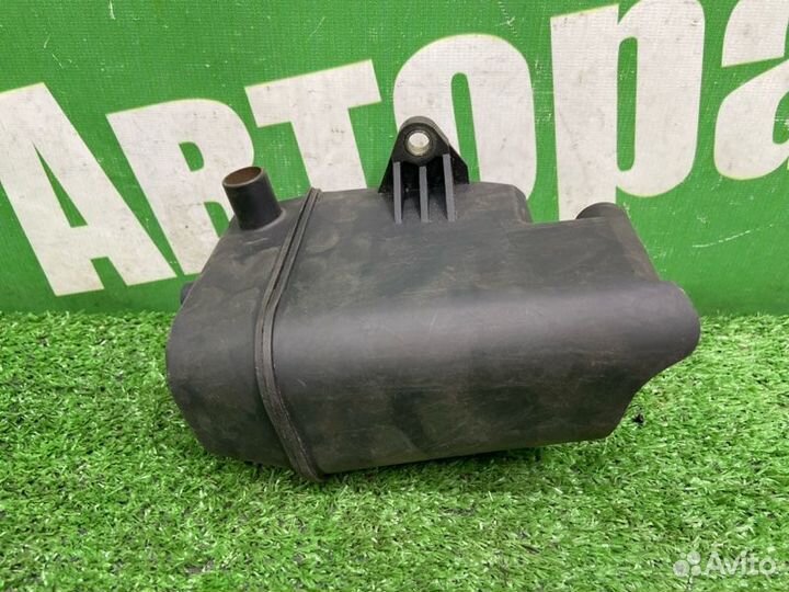 Маслоотделитель Volvo S80 B6284T 2000