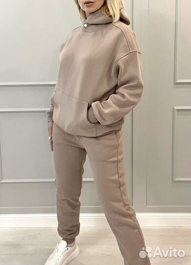 Спортивный костюм женский теплый