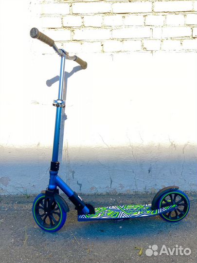 Городской самокат с большими колесами