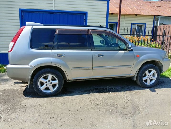 Nissan x trail