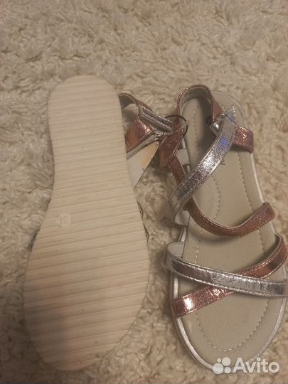 Босоножки для девочки