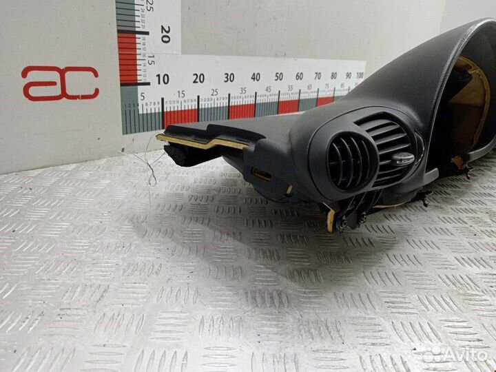 Торпедо (панель передняя) Mercedes C-Class (W203)